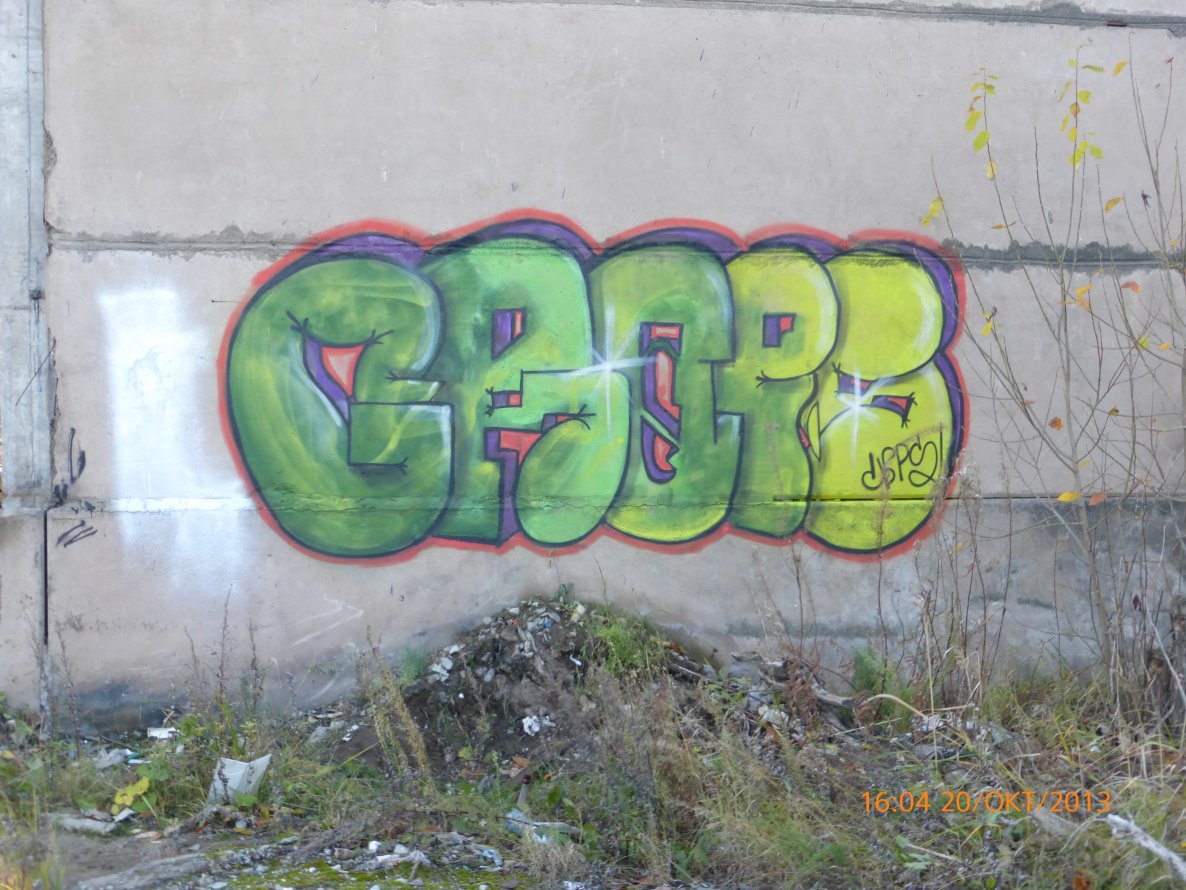 Graffiti Wall in Volkhov - Photo by kiruxa5555 - crops (2013)