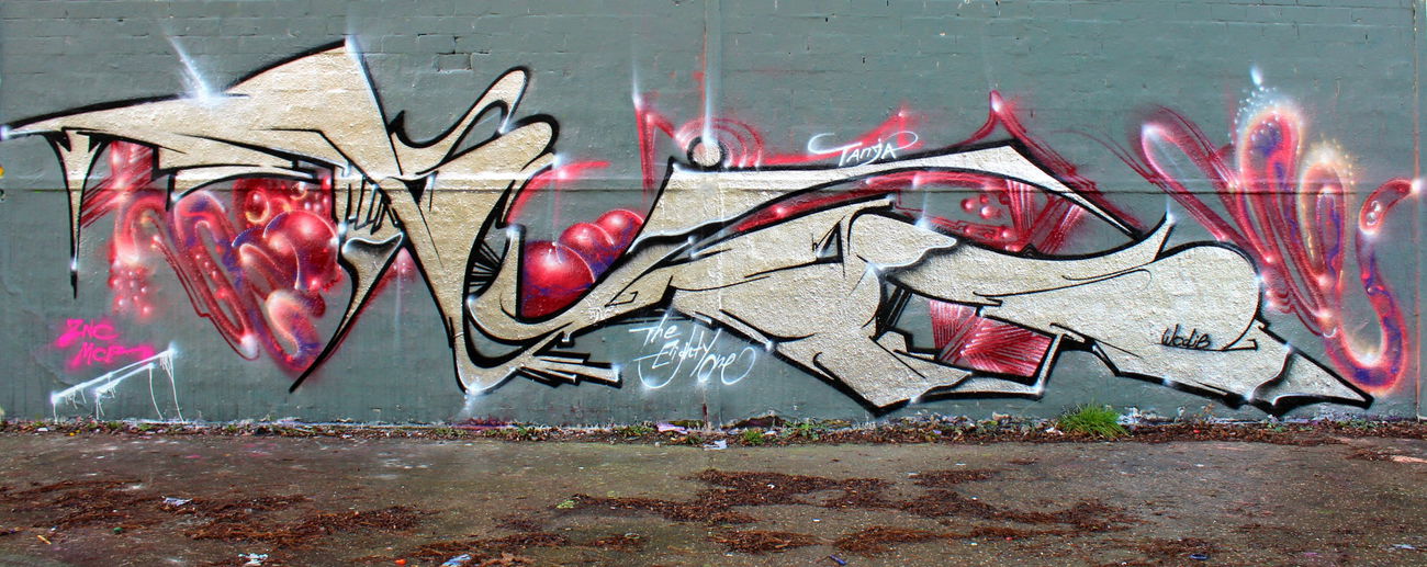 Graffiti Artwork - Photo by kiss81 - kiss81