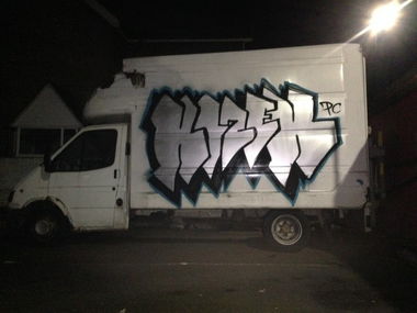 Graffiti Bombing in London - Photo by kizek (2015)