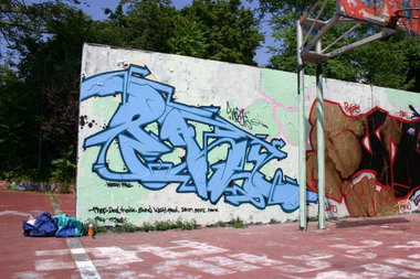 Graffiti Wall - Photo by kleenapunka
