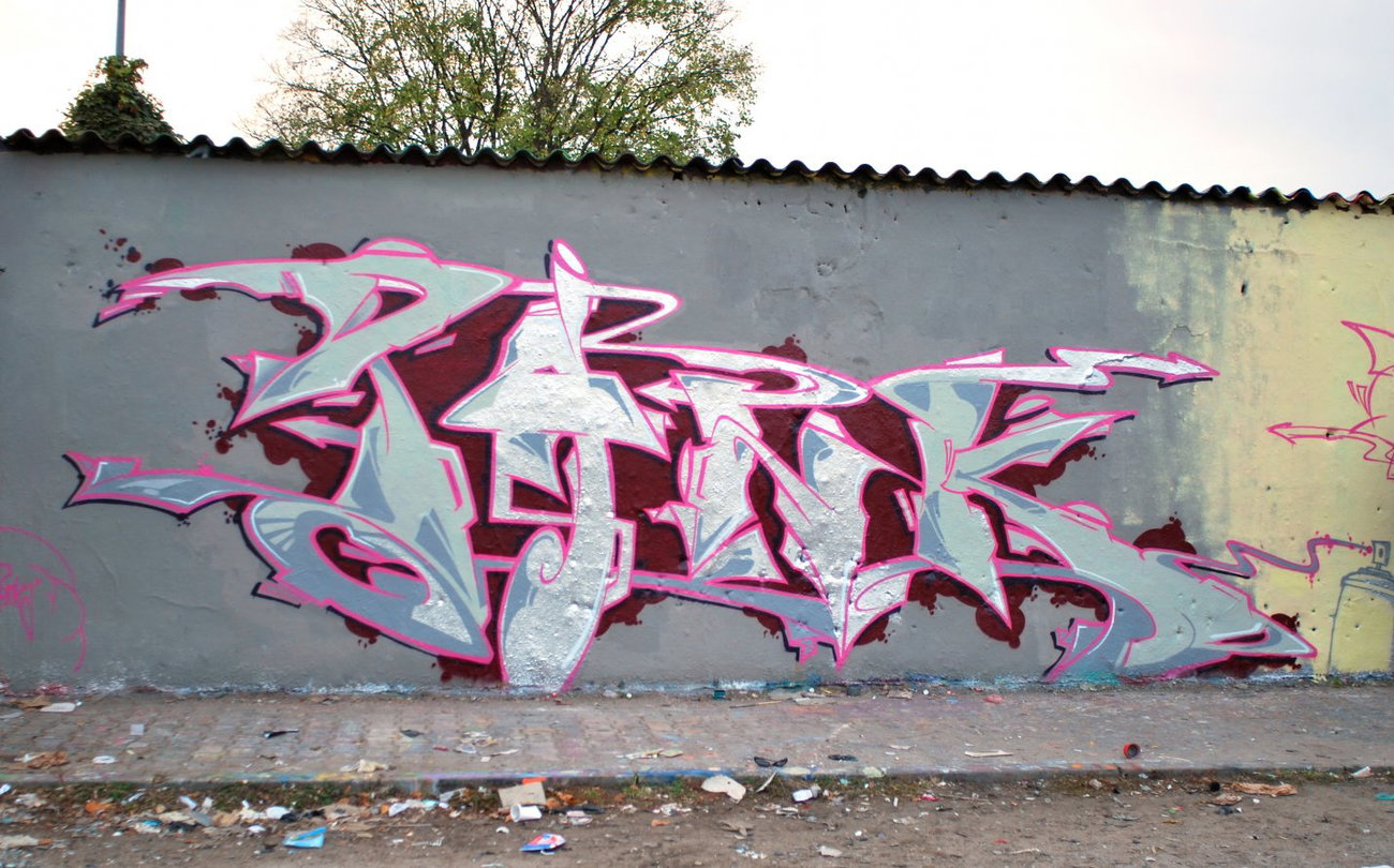 Graffiti Wall - Photo by kleenapunka