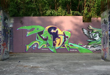 Graffiti Wall - Photo by kleenapunka