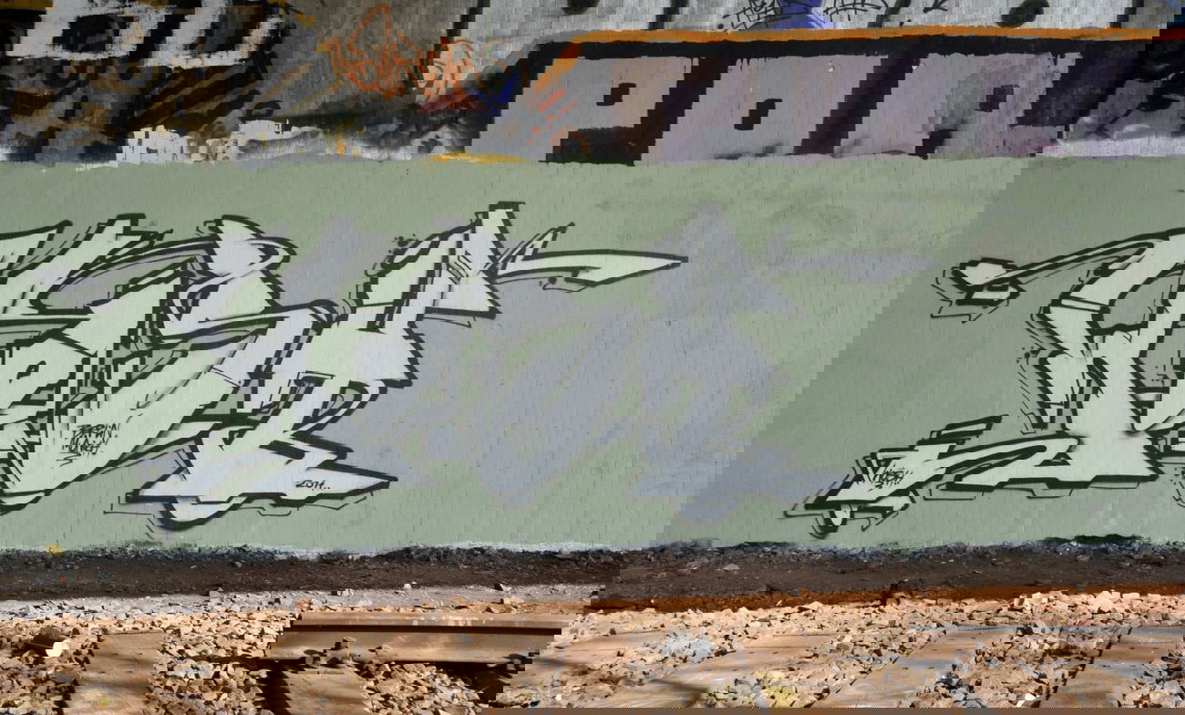 Graffiti Wall - Photo by kleenapunka