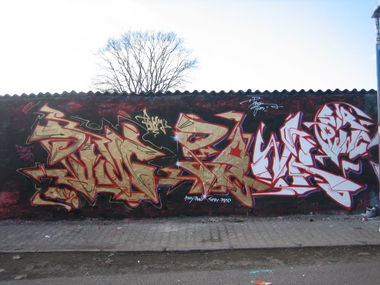 Graffiti Wall - Photo by kleenapunka - punc, pank (2013)