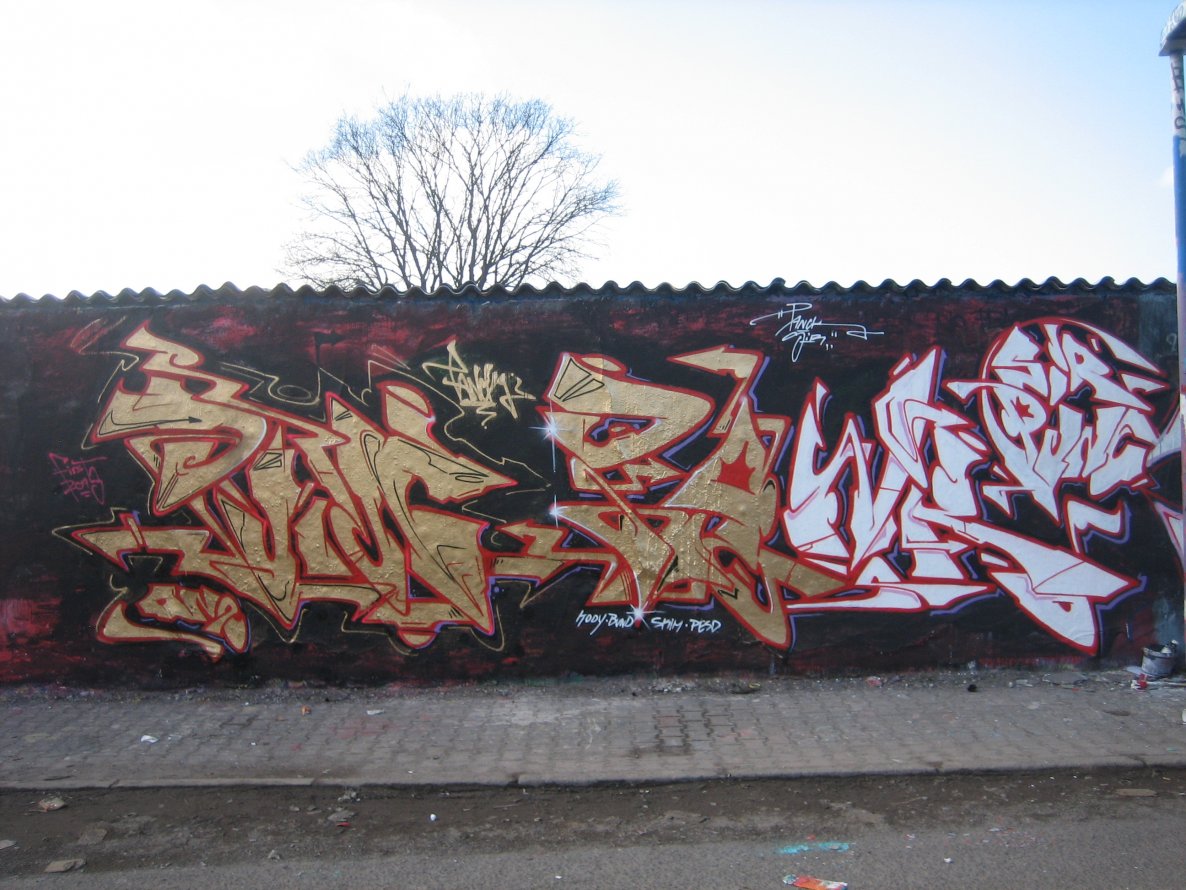 Graffiti Wall - Photo by kleenapunka - punc, pank (2013)