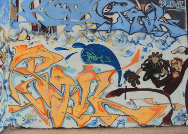 Graffiti Wall - Photo by kleenapunka