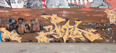 Graffiti Wall - Photo by kleenapunka