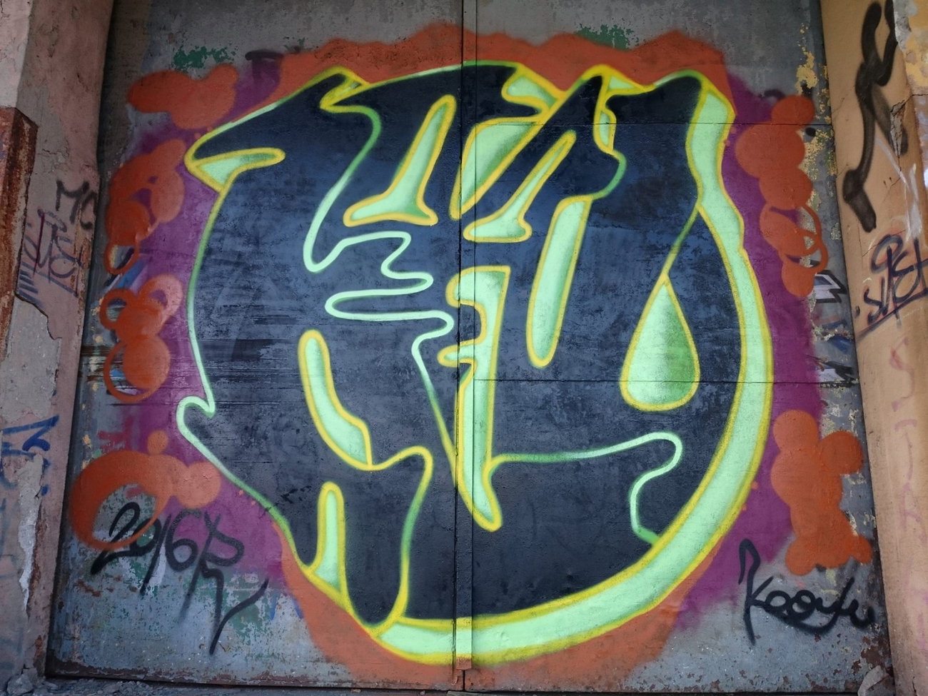 Graffiti Wall - Photo by koal (2016)