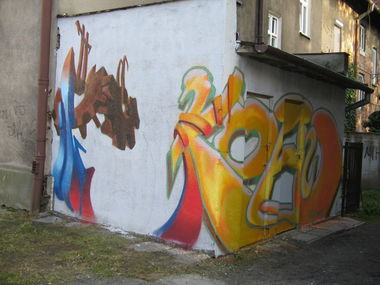 Graffiti Wall in Tarnow - Photo by koal - koal, na5e, koalone (2009)