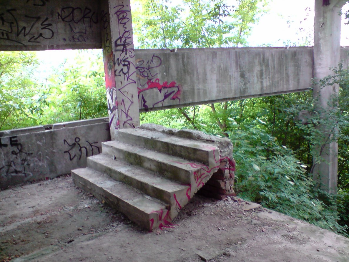 Graffiti Artwork in Tarnow - Photo by koal (2009)