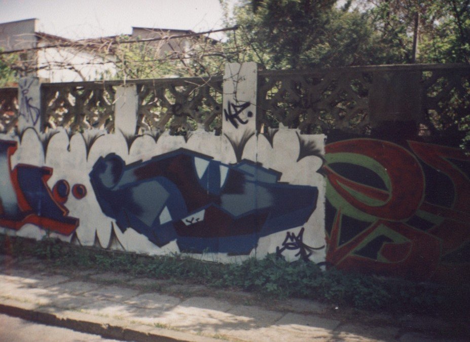 Graffiti Wall - Photo by koal