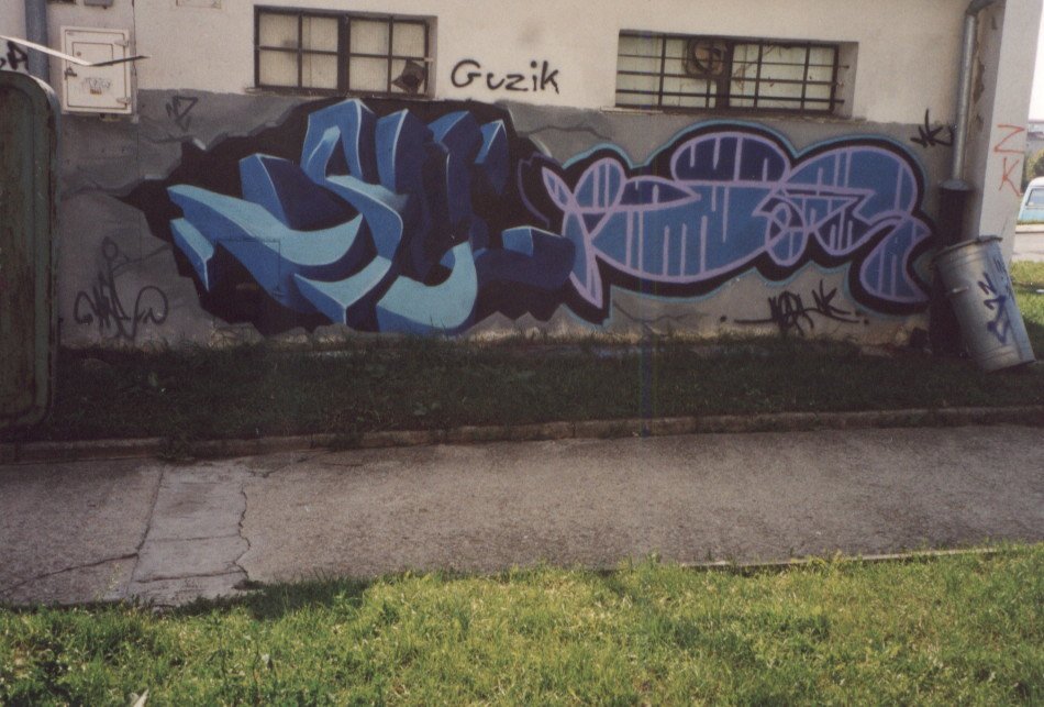 Graffiti Wall - Photo by koal