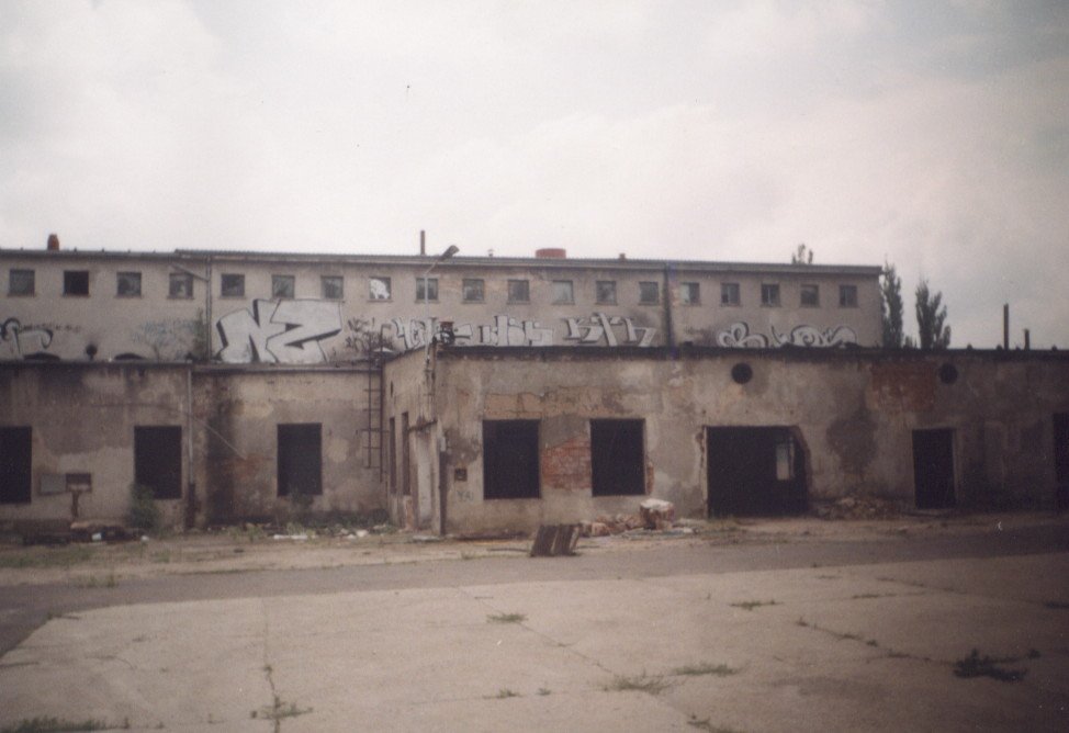 Graffiti Bombing - Photo by koal (2001)