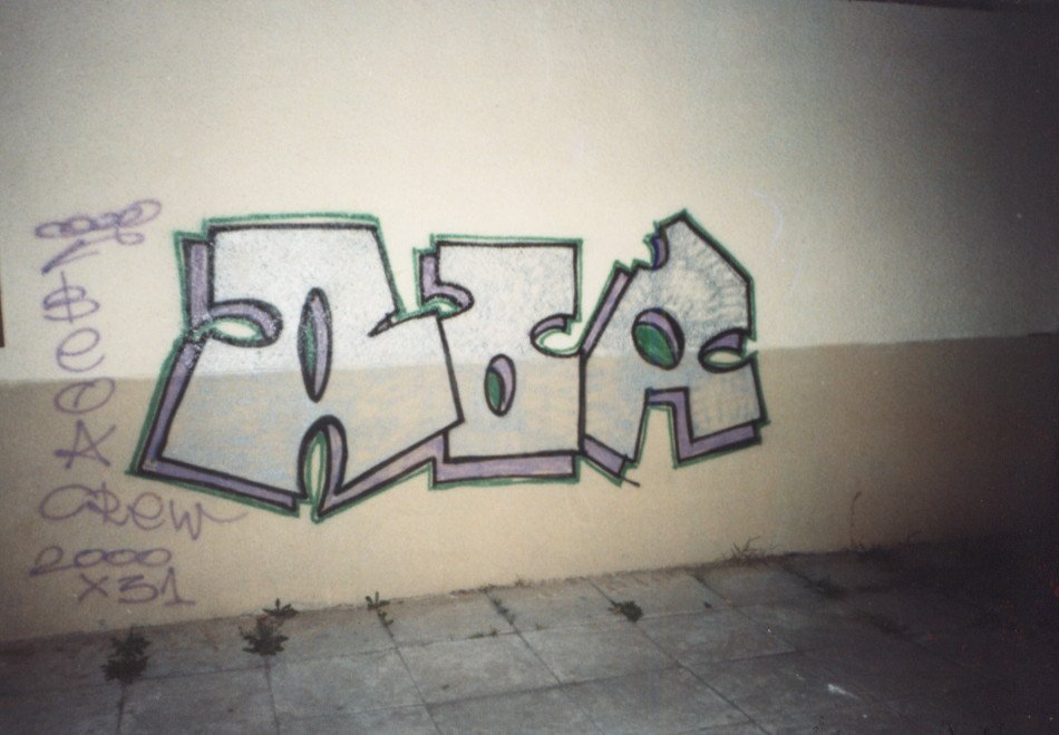 Graffiti Bombing - Photo by koal (2000)