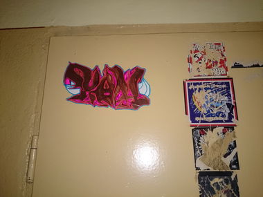 Graffiti Wall in Zestaw miejsca - Photo by koal