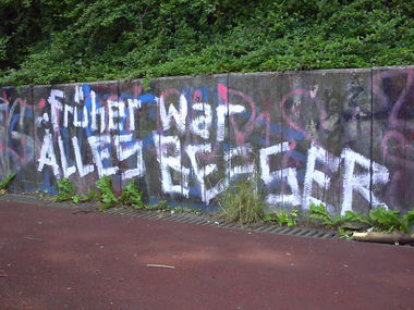Graffiti Wall - Photo by koeter - früher