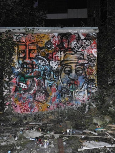 Graffiti Artwork - Photo by koeter - berlin, heads, reste