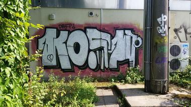 Graffiti Wall - Photo by koolk - kosh, dbf, gm