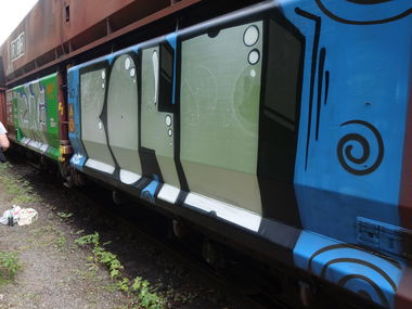 Graffiti Train - Photo by koolk - kosh, dbf, fp