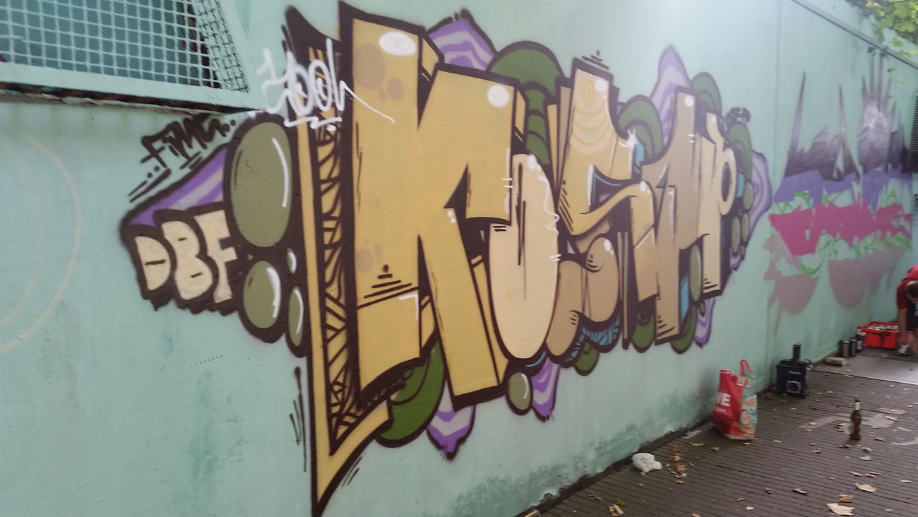Graffiti Wall - Photo by koolk - kosh, dbf, fp