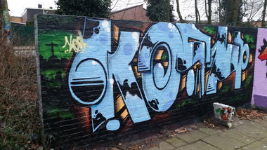 Graffiti Wall - Photo by koolk - kosh, fp, dbf