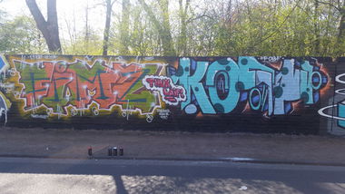 Graffiti Wall - Photo by koolk - kosh, fims, botas