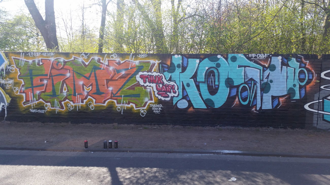 Graffiti Wall - Photo by koolk - kosh, fims, botas