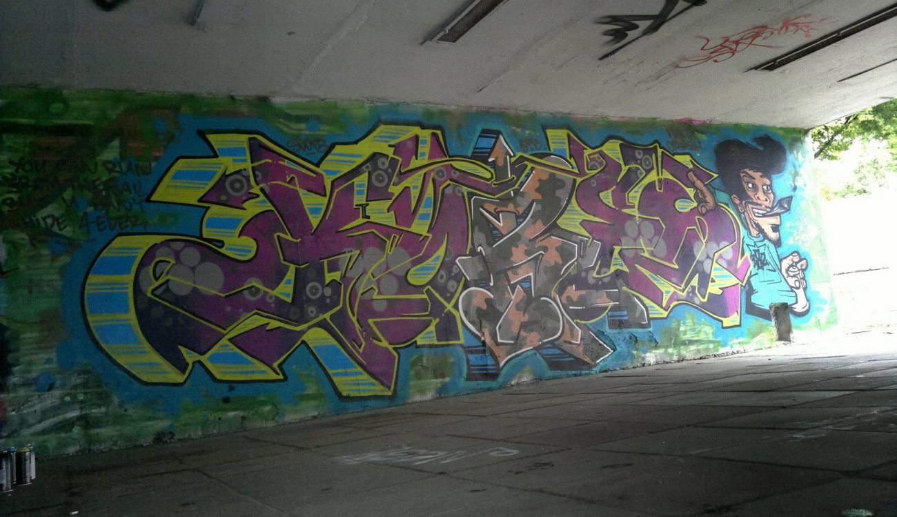 Graffiti Wall - Photo by kore182 - kore182, koreoneeighttwo, korfe (2014)