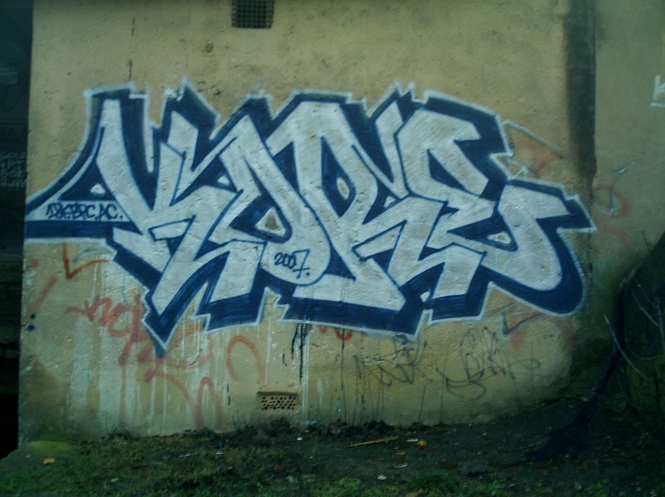 Graffiti Wall - Photo by kore182 - kore, kore182, pieces (2007)