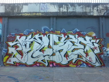 Graffiti Wall - Photo by kore182 - chrome, silver, kore182 (2018)