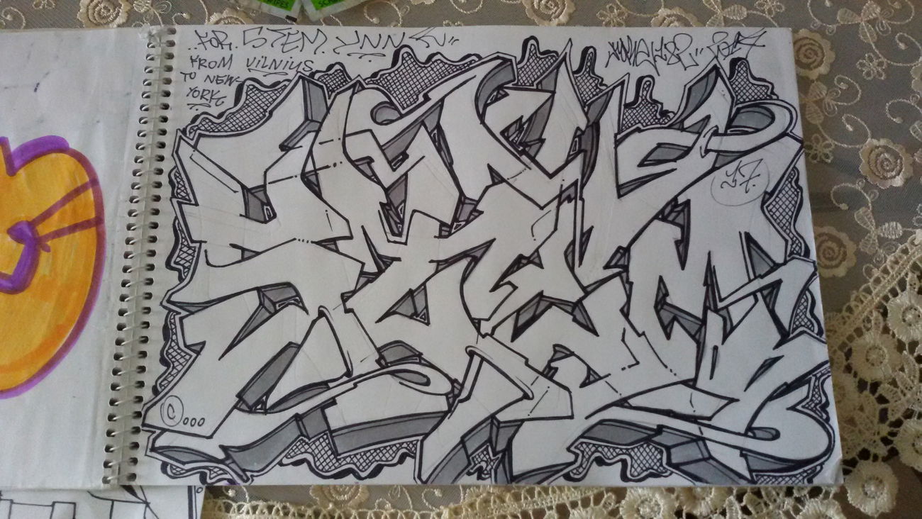 Graffiti Sketch - Photo by kore182 - stem, ynn, nyc (2017)