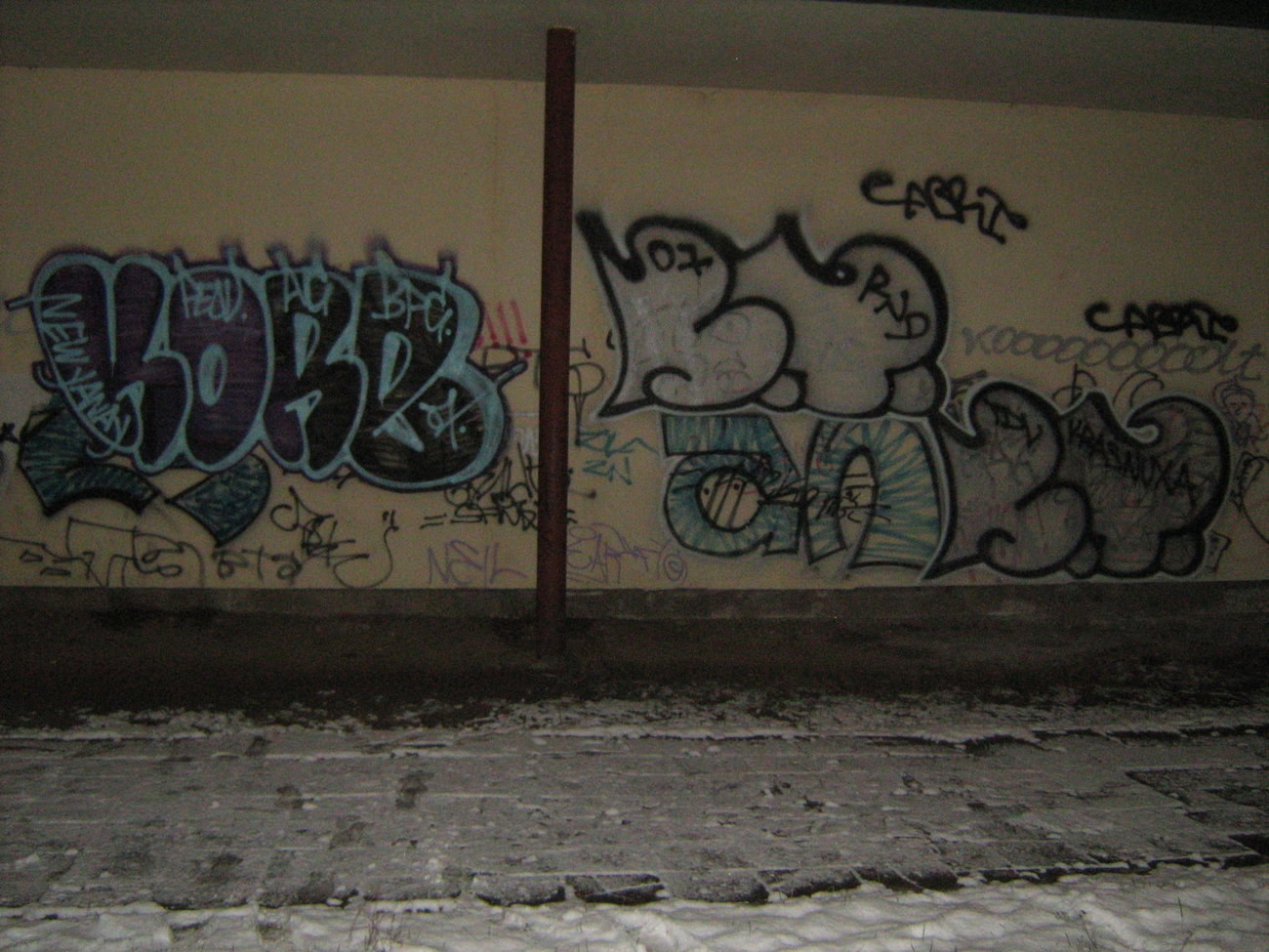 Graffiti Wall - Photo by kore182 - st, kore, kore182 (2007)