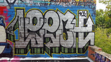 Graffiti Wall - Photo by kore182 - leech, walls, dubs (2017)