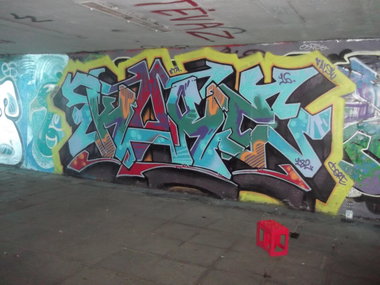 Graffiti Wall - Photo by kore182 (2016)