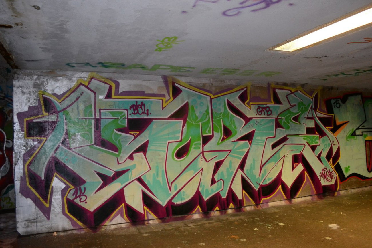 Graffiti Wall - Photo by kore182 - kore, kore182, 182 (2015)