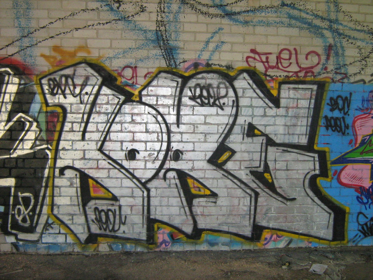 Graffiti Wall - Photo by kore182 - kore, kore182, simples
