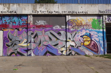 Graffiti Wall - Photo by kore182 - kore182, kore, basik (2012)