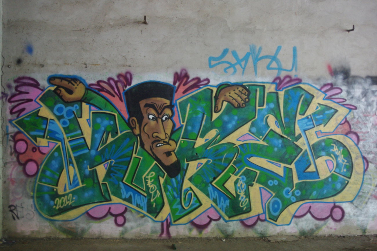 Graffiti Wall - Photo by kore182 - kore182, kore, kore (2012)