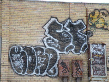 Graffiti Wall - Photo by kore182 - st, kore, kore182 (2009)