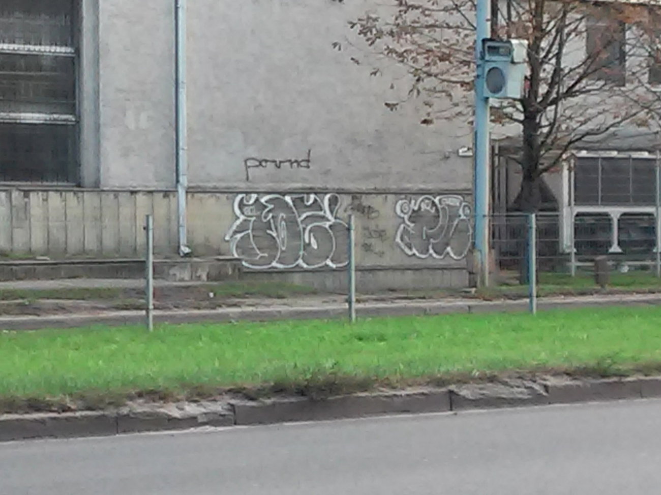 Graffiti Wall - Photo by kore182 - cl, culer, joe