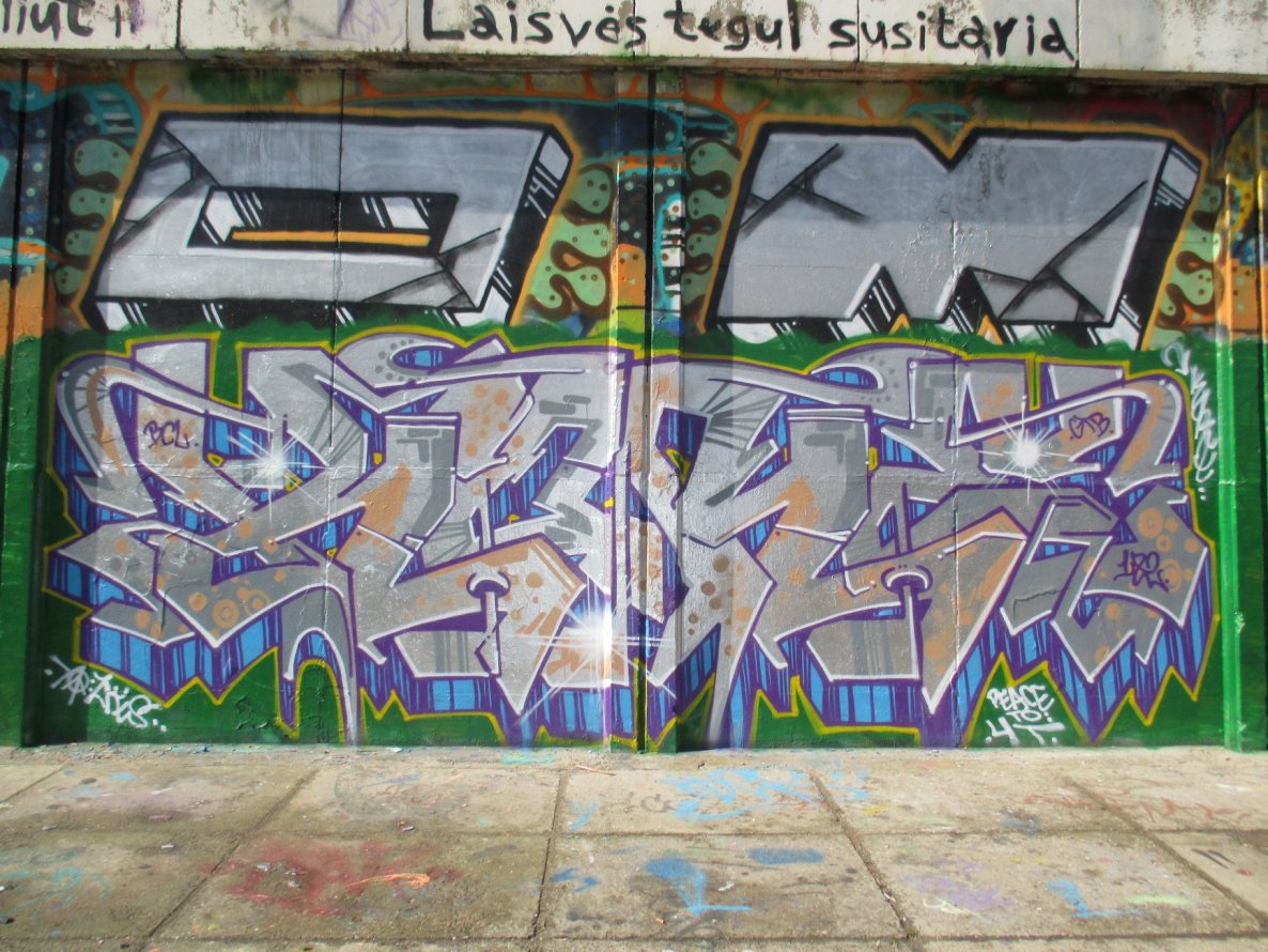 Graffiti Wall - Photo by kore182 - kore182, koreoneeighttwo, kore