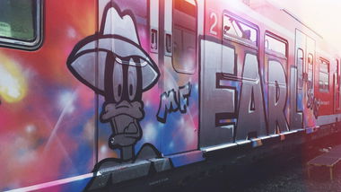 Graffiti Train - Photo by korrektlan - earl, mfclub (2015)