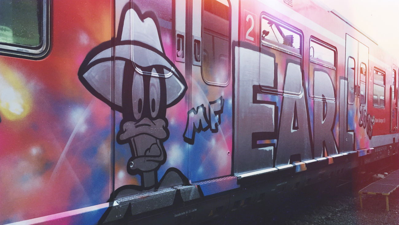 Graffiti Train - Photo by korrektlan - earl, mfclub (2015)
