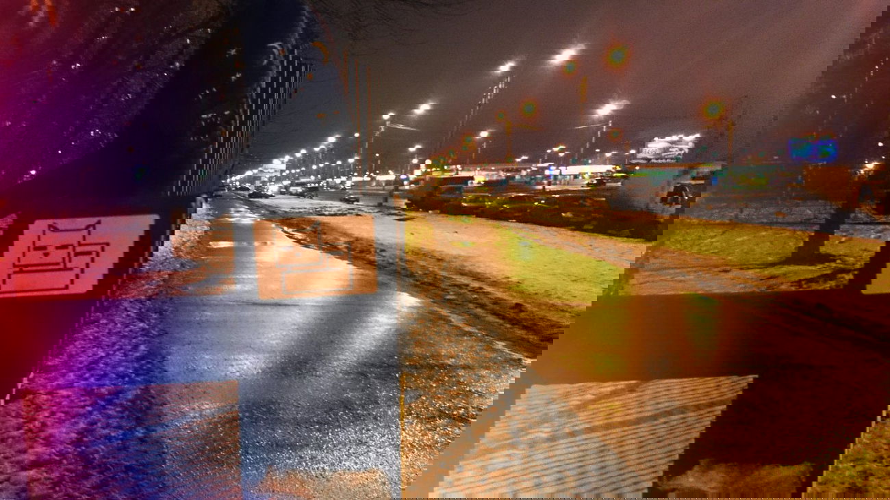 Graffiti Street Art - Photo by kottot (2012)