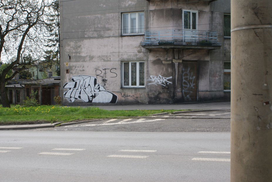 Graffiti Bombing - Photo by kozs - Szet, HR, Street