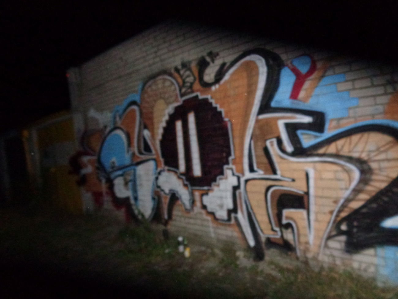Graffiti Bombing - Photo by kozs - szok, haer (2015)