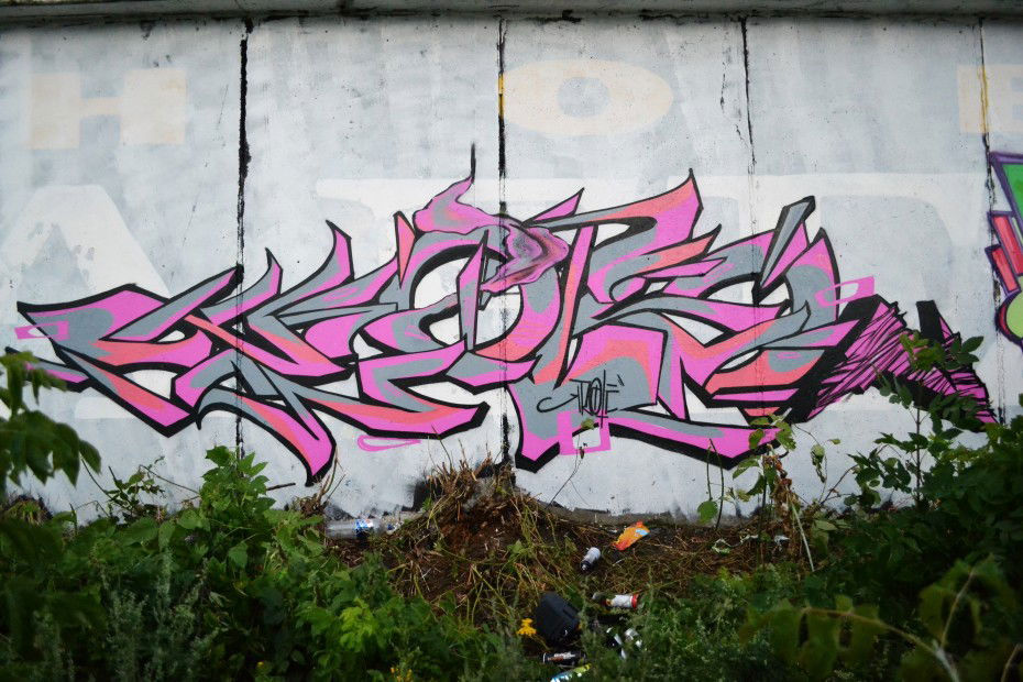 Graffiti Wall in Penza - Photo by kr0t (2013)