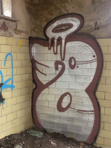 Graffiti Wall - Photo by kraby - B:) (2014)