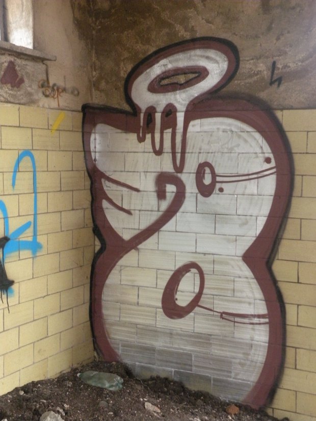 Graffiti Wall - Photo by kraby - B:) (2014)