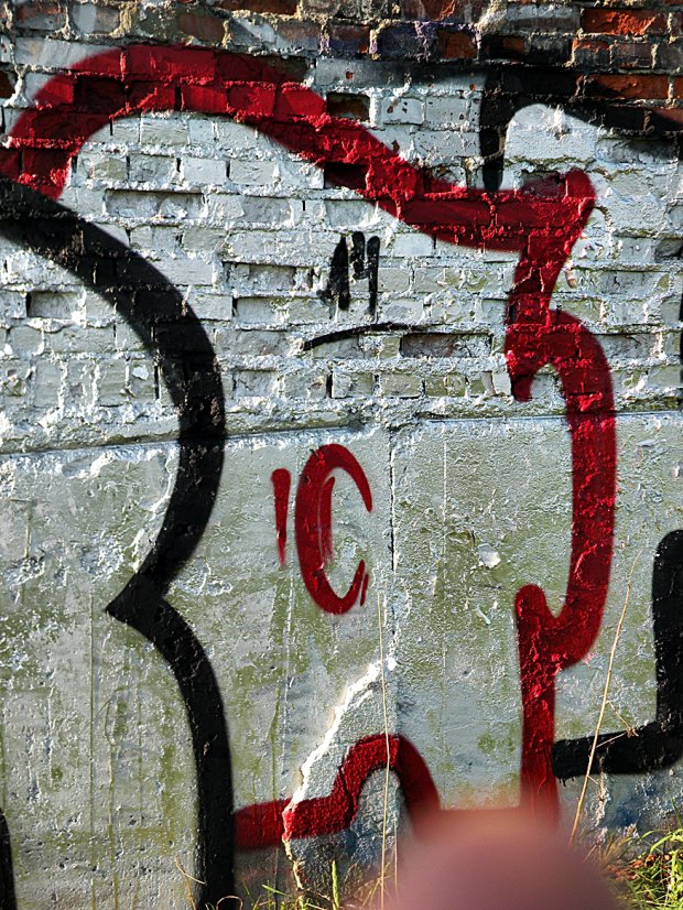 Graffiti Artwork - Photo by kraby